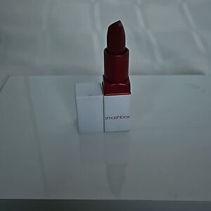 Smashbox lipstick Disorderly Burgundy